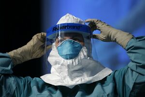 Od ebole umrlo više od 9.000 ljudi