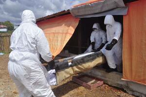 Najnoviji podaci SZO: Do sada od ebole umrlo 4.960 ljudi