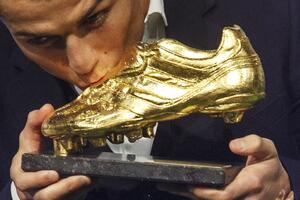 Ronaldo "vježbao" kako da primi Zlatnu loptu
