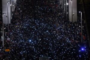 Protest 100.000 Mađara zbog poreza na internet usluge