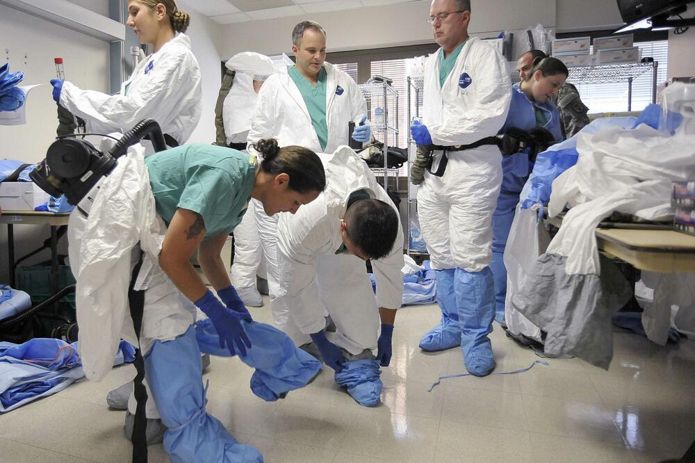 Ebola ljekari, Foto: Reuters