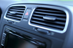 Koliko goriva troši klima uređaj u autu?