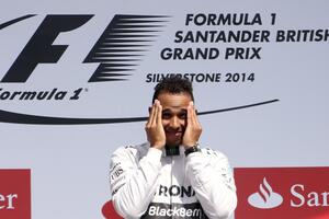 Hamilton želi da produži ugovor sa Mercedesom