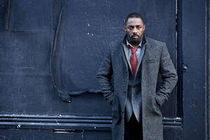 Idris Elba u ulozi Lutera