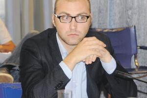 Maraš: Damjanović pomaže DPS u dezavuisanju Zakona o finansiranju...