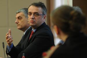 Danilović: Nećemo čekati EK, ne kradu njih na izborima, nego nas