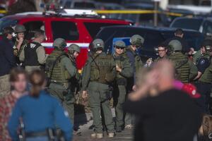 SAD: Dvoje ranjenih u pucnjavi u školi, napadač mrtav