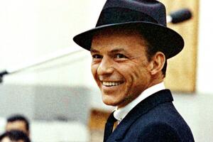 Frenk Sinatra biološki otac sina Mije Farou?