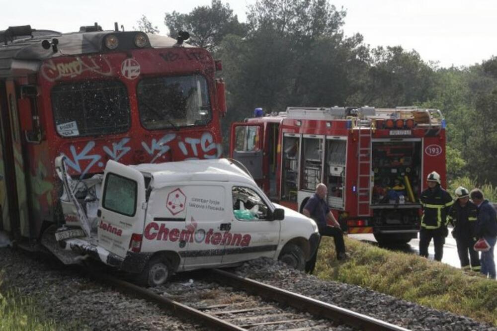 Voz, nesreća, Foto: Danas.net.hr