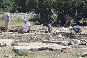 Istraživanje u Duklji nije nastavljeno - arheolozi ostali bez...