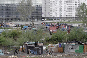 Amnesti:Beograd mora da obustavi iseljavanje Roma iz Belvila