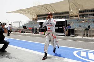 Hamilton najbrži na prvom treningu u Bahreinu