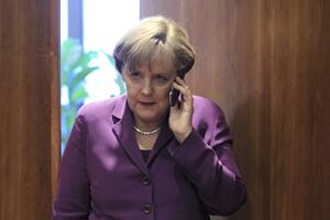 Merkel spremna da poveća spasilački fond eurozone