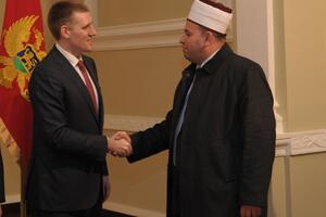 Vlada potpisala sporazum o uređenju odnosa sa islamskom zajednicom