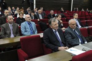 Odbijen predlog opozicije, ništa od izbora u Podgorici