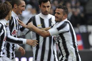 Juventus deklasirao Palermo, pobjeda Rome