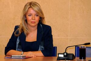 Bivša sekretarica tuži ambasadorku u Parizu Irenu Radović