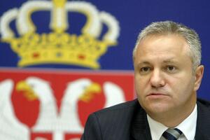 Dinkić podnio ostavku, preuzima poslaničku grupu G17