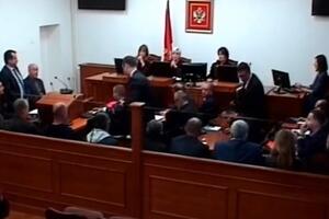 Advokati odbrane napustili sudnicu, kažnjeni sa po 1.000 eura