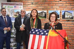 Ambasadorka SAD otvorila izložbu fotografija ''Staro Rožaje''