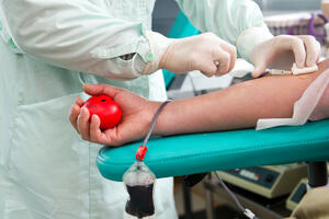 Muškarci mnogo češće doniraju krv, svaki peti davalac je žena