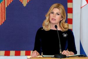 Predsjednica i premijer Hrvatske čestitali Dan pobjede i...
