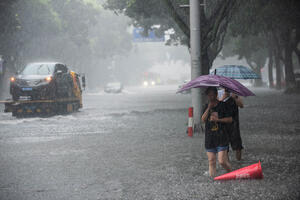 Udar tajfuna "Lekima" na istok Kine: 13 ljudi stradalo, 16 nestalo