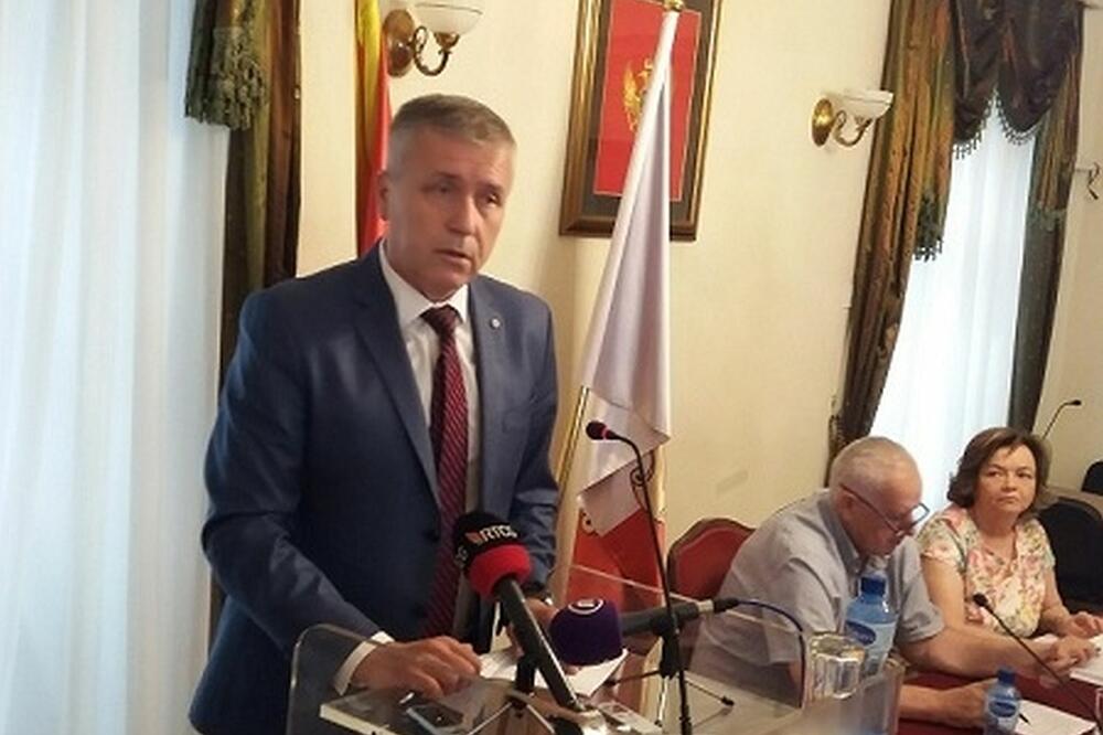 DPS preuzeo vlast nakon svađe u koaliciji: Sjednica SO Kotor, Foto: Radio “Kotor”