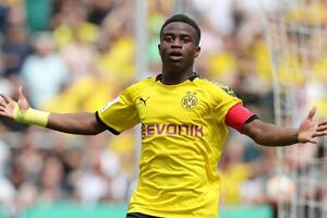 Fudbalsko čudo se stvara u Dortmundu: Gol mašina sa 14 godina