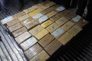 U Atlantiku zaplijenjeno 800 kg kokaina, uhapšeni i srpski...
