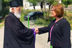 Američka ambasadorka posjetila Crnogorsku pravoslavnu crkvu