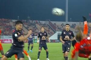 Pogledajte duple makazice: Sinhronizovani fudbal na Tajlandu