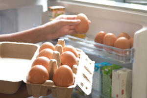 Držite jaja u vratima frižidera? Evo zašto to nikako nije dobro