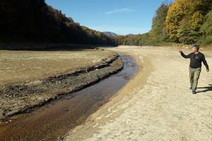Situacija alarmantna: Biogradsko jezero u pretposljednjem stadijumu