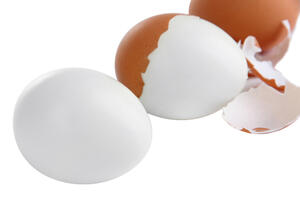 Zašto se neka jaja ljušte teže od drugih: I kako da riješite...