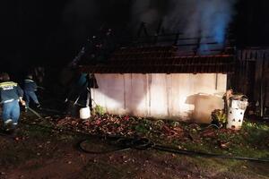 Kolašin: Vatrogasci od vatre sačuvali kuću Dožića u Sjerogoštu
