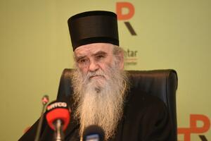 Amfilohije: Vlada pokušava da donese zakon protiv crkve koja je...