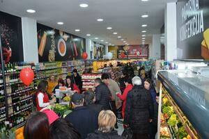Otvoren novi supermarket Franca