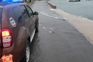 U Tivtu zbog porasta nivoa vode zatvorene dvije ulice u Kalimanju...