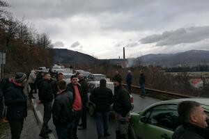 Građani blokirali put Berane-BP, policija preusmjerava saobraćaj