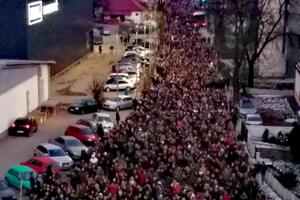 VIDEO Na hiljade građana na litijama u Crnoj Gori