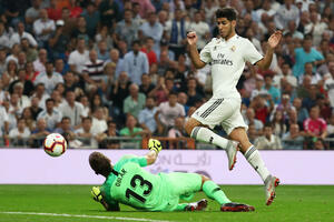 Real Madrid - prvi virtuelni prvak Španije: Asensio donio titulu