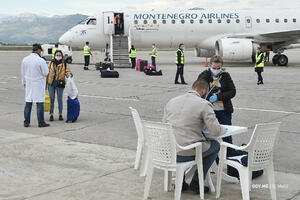 Crnogorski državljani stigli u Crnu Goru iz Istanbula i Tel Aviva