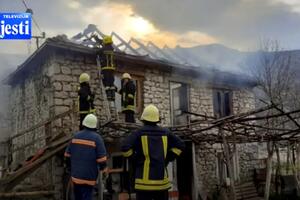 Đuračićima dobrodošla svaka pomoć za obnovu kuće uništene u požaru