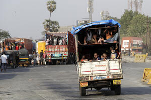 Indija: U sudaru kamiona poginula 23 radnika