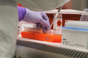 U SAD nove 743 žrtve koronavirusa