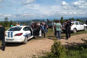 Mještani Mjesne zajednice Galica blokirali put koncesionaru ŠIK LIM