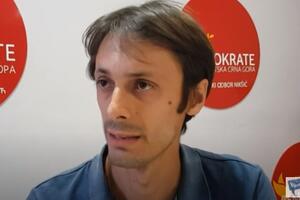 Mitrović: Huligani ispred policajaca promijenili registarske...