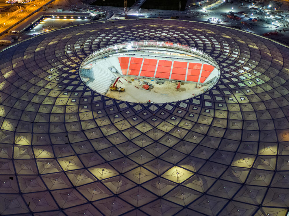 Pogled na izgradnju stadiona “Al Tumama” u Dohi, jednom od velelepnih objekata na kojima će se igrati Svjetsko prvenstvo 2022