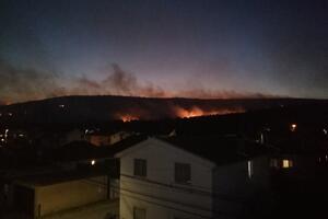 Podgorica: Veliki požar na Veljem brdu, vatrogasci na terenu